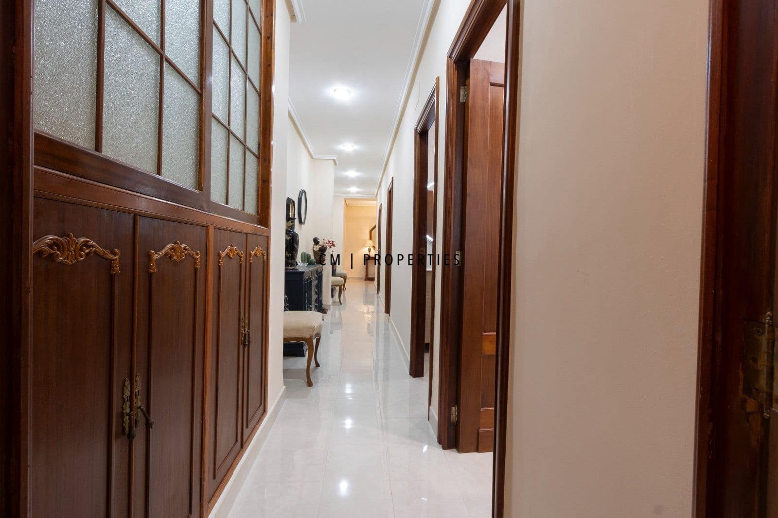3 slaapkamer Flat te huur in Valencia stad - € 2.015 (Ref: 10100742)