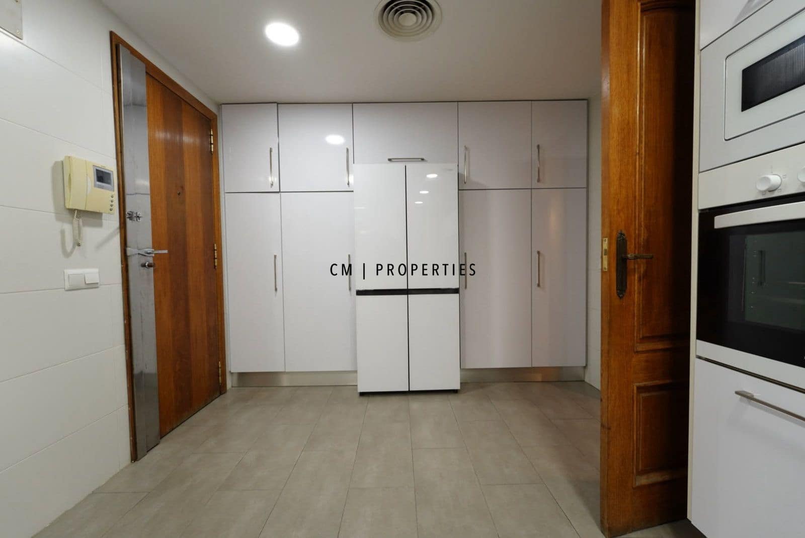 5 sypialnia Mieszkanie do wynajęcia w Miasto Walencja z garażem - 3 500 € (Ref: 10101126)