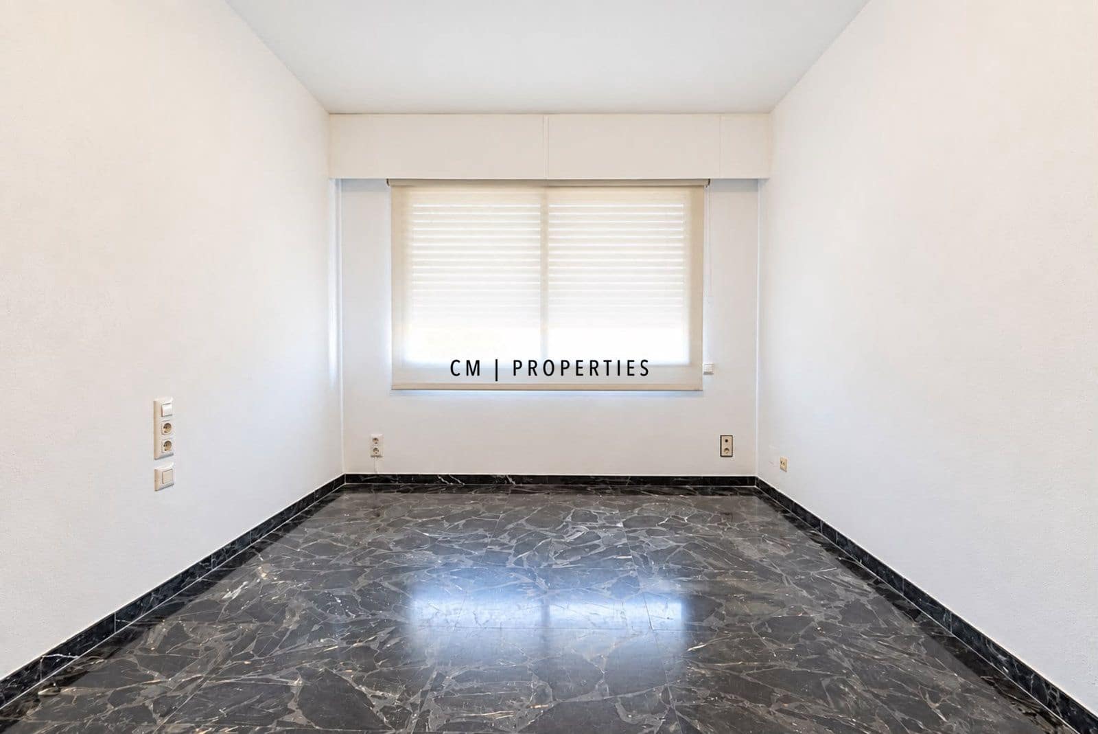 5 sypialnia Mieszkanie do wynajęcia w Miasto Walencja z garażem - 3 500 € (Ref: 10101126)