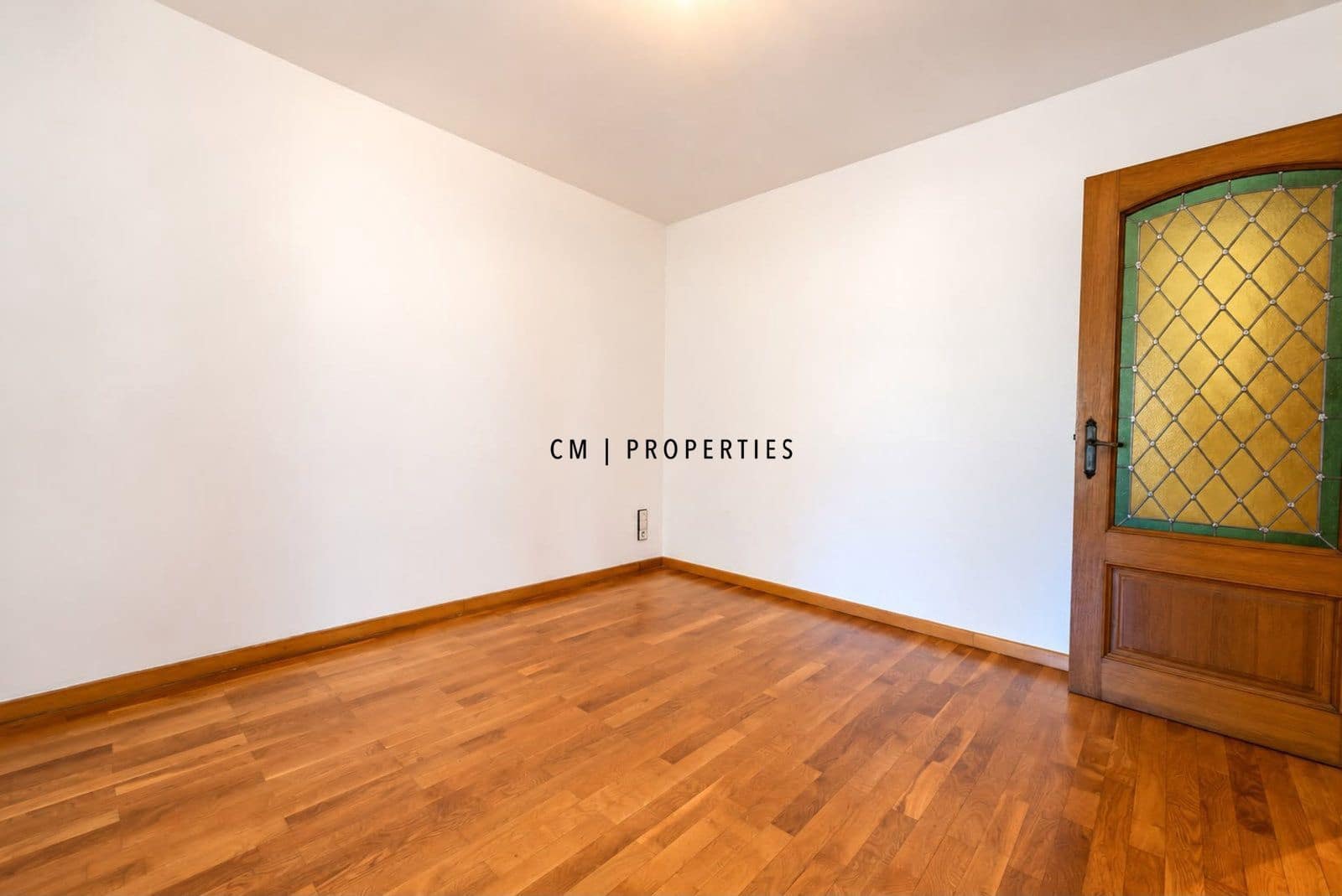 5 sypialnia Mieszkanie do wynajęcia w Miasto Walencja z garażem - 3 500 € (Ref: 10101126)