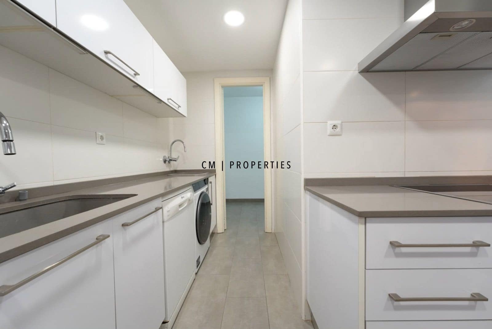 5 sypialnia Mieszkanie do wynajęcia w Miasto Walencja z garażem - 3 500 € (Ref: 10101126)