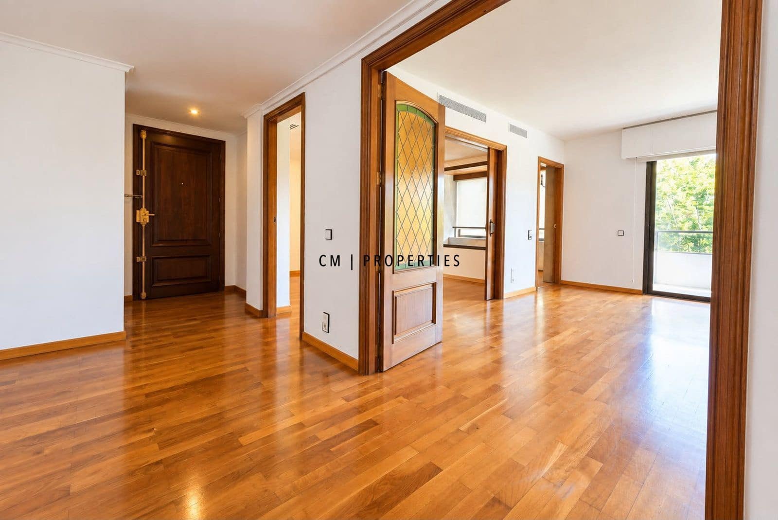 5 sypialnia Mieszkanie do wynajęcia w Miasto Walencja z garażem - 3 500 € (Ref: 10101126)