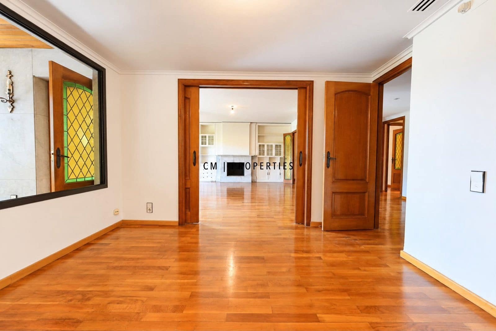5 sypialnia Mieszkanie do wynajęcia w Miasto Walencja z garażem - 3 500 € (Ref: 10101126)