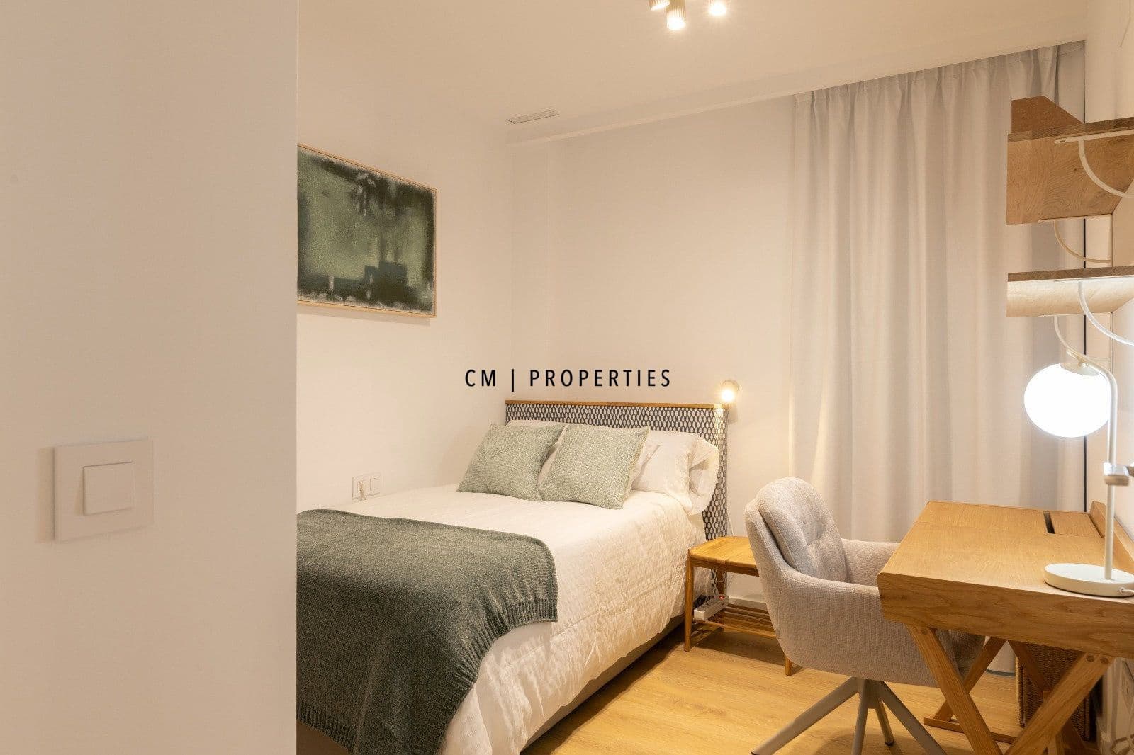 3 quarto Apartamento para arrendar em Valencia cidade com piscina - 2 250 € (Ref: 10101127)