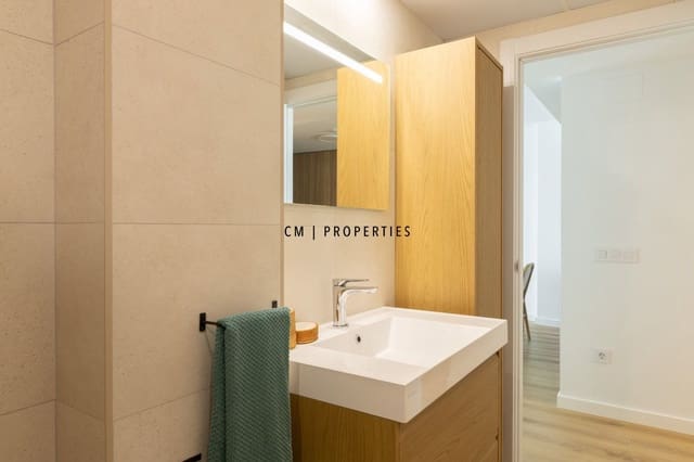 3 quarto Apartamento para arrendar em Poblats Maritims, Valência cidade com piscina - 2 250 € (Ref: 10101127)