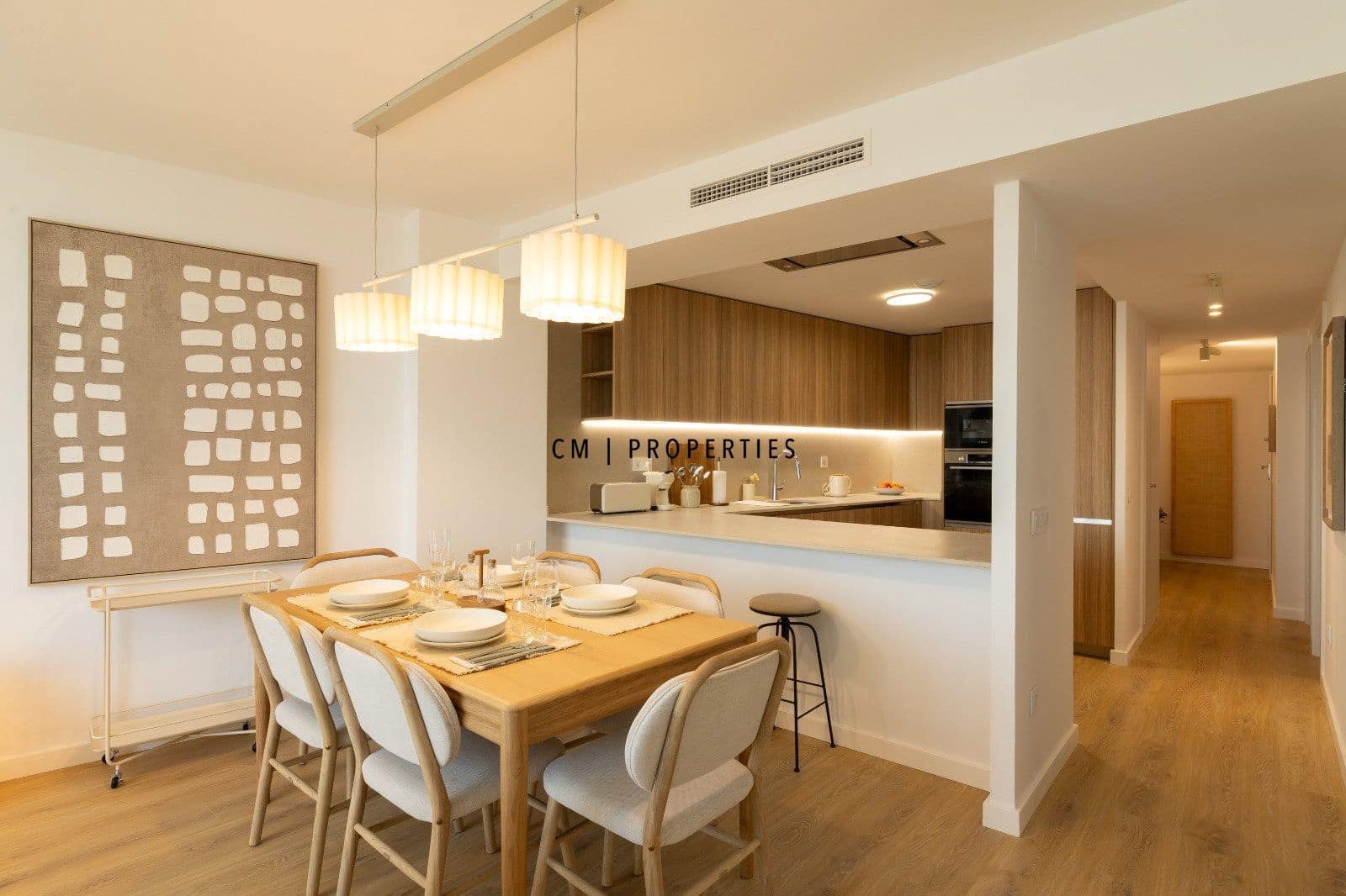 3 quarto Apartamento para arrendar em Valencia cidade com piscina - 2 250 € (Ref: 10101127)