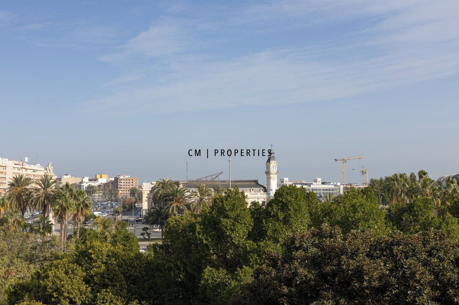 3 quarto Apartamento para arrendar em Valencia cidade com piscina - 2 250 € (Ref: 10101127)