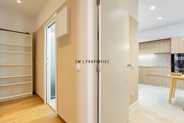 2 slaapkamer Flat te huur in L'Eixample, Valencia stad - € 2.200 (Ref: 10106461)