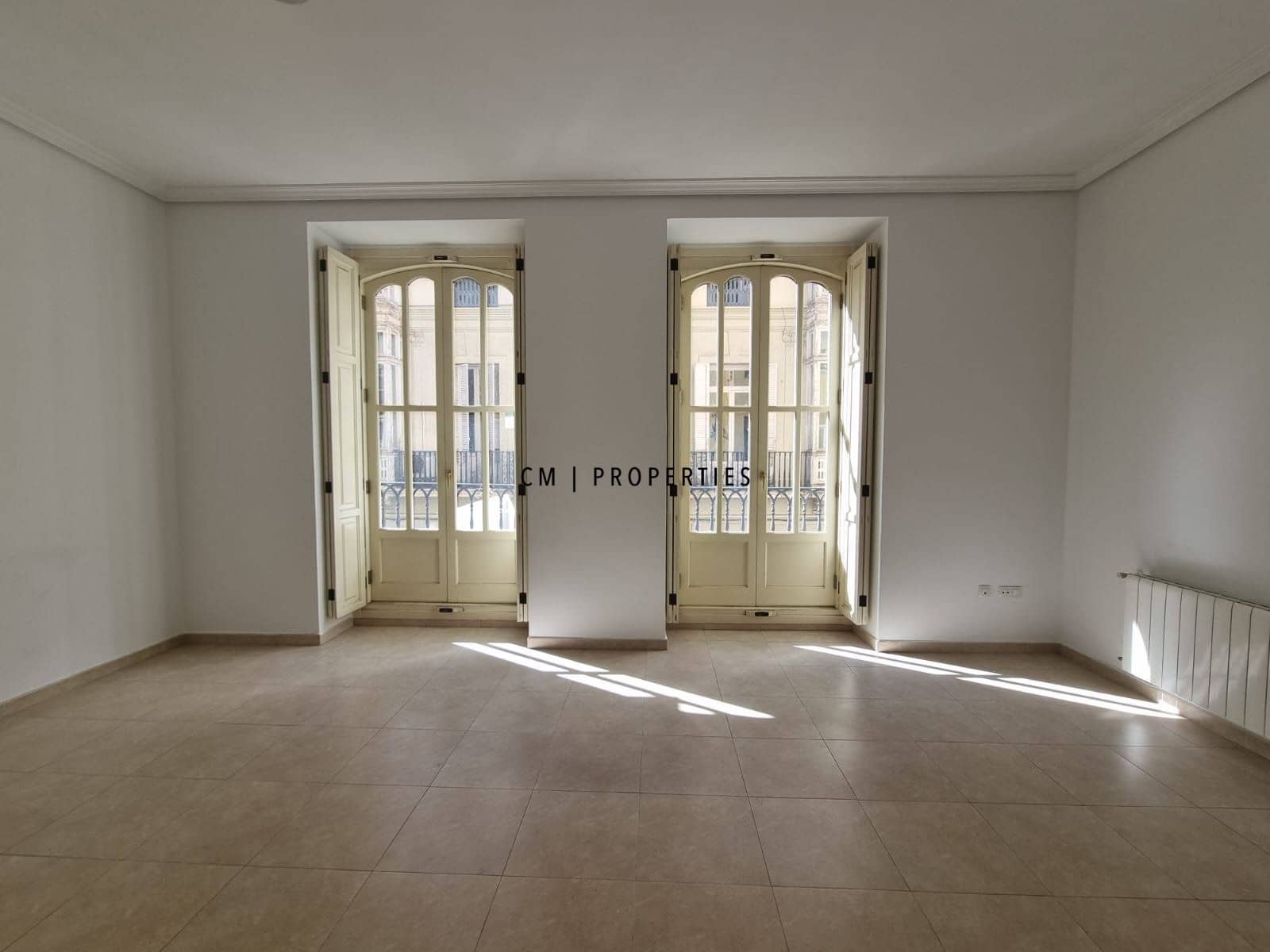 3 sovrum Lägenhet att hyra i Valencia stad - 1 990 € (Ref: 10106462)
