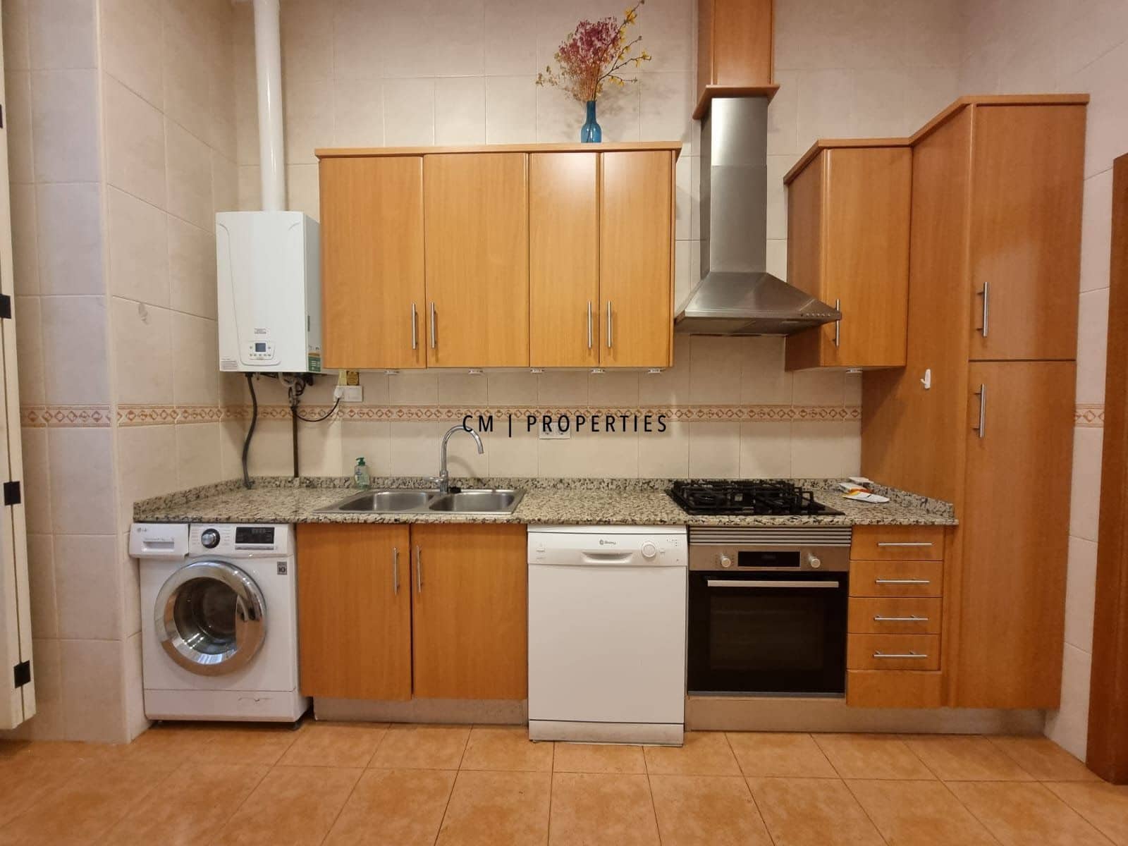 3 sovrum Lägenhet att hyra i Valencia stad - 1 990 € (Ref: 10106462)