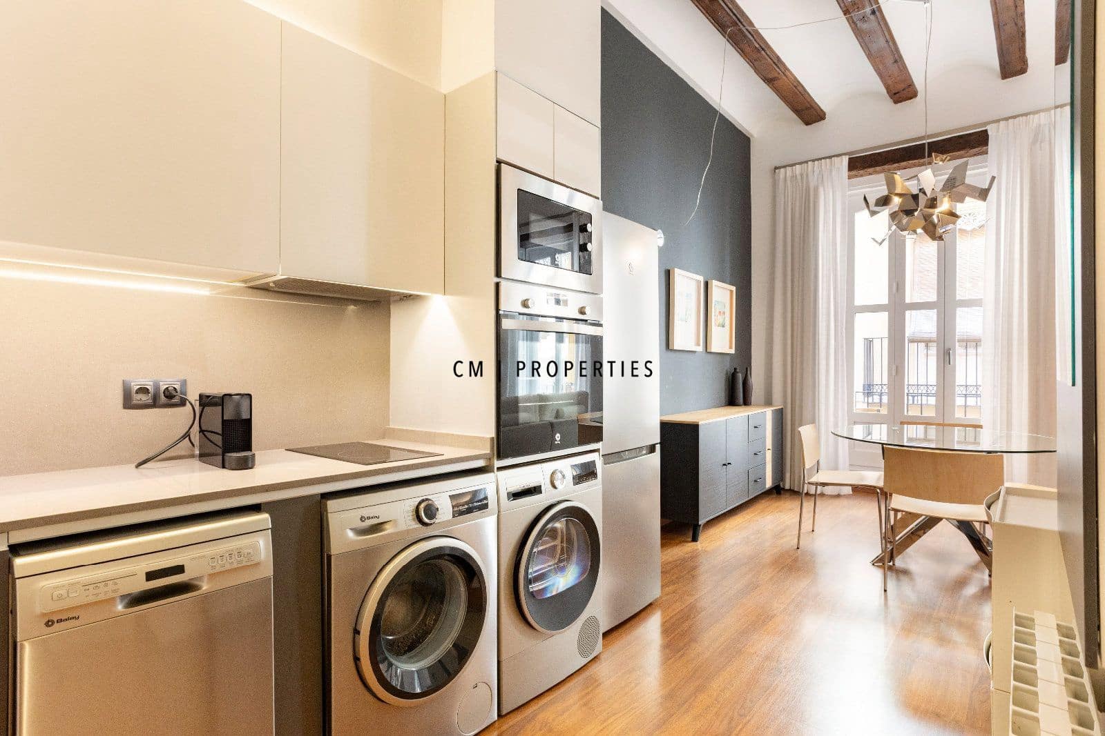 1 slaapkamer Flat te huur in Valencia stad - € 1.600 (Ref: 10106544)