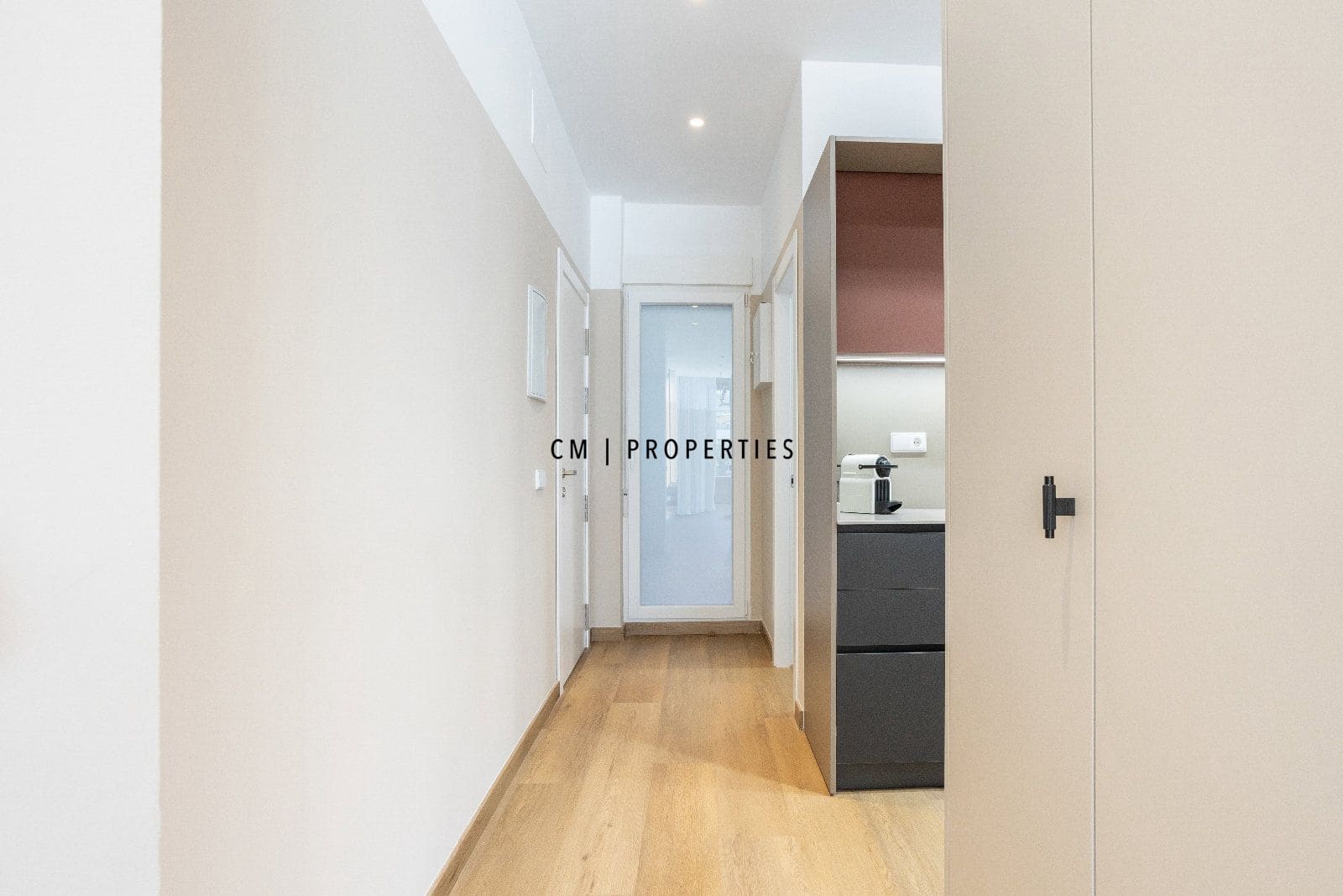 1 Zimmer Wohnung zu vermieten in Valencia Stadt - 2.000 € (Ref: 10106545)