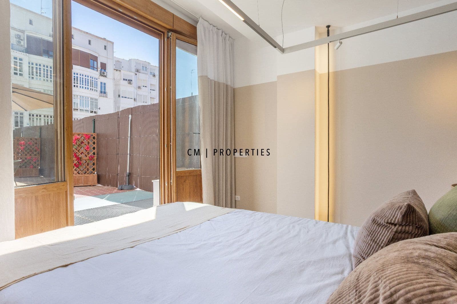 1 Zimmer Wohnung zu vermieten in Valencia Stadt - 2.000 € (Ref: 10106545)