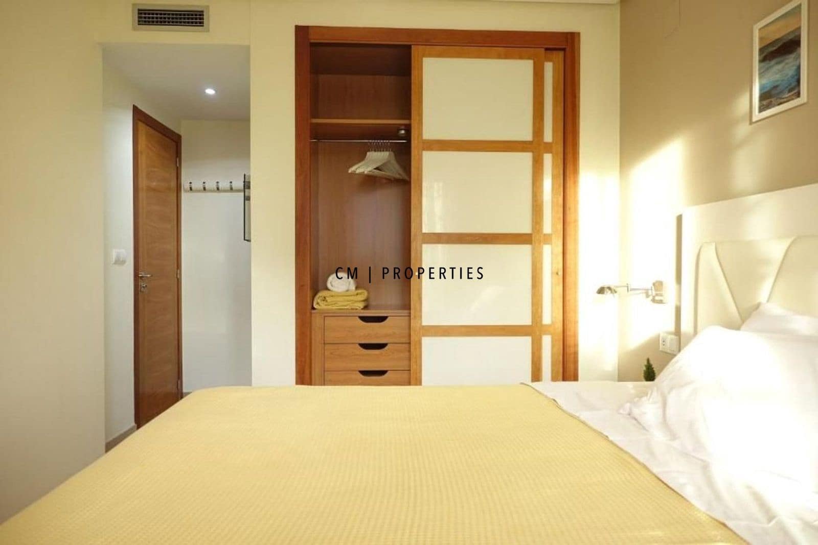 2 soverom Leilighet til leie i Valencia by med svømmebasseng garasje - € 2 200 (Ref: 10108669)