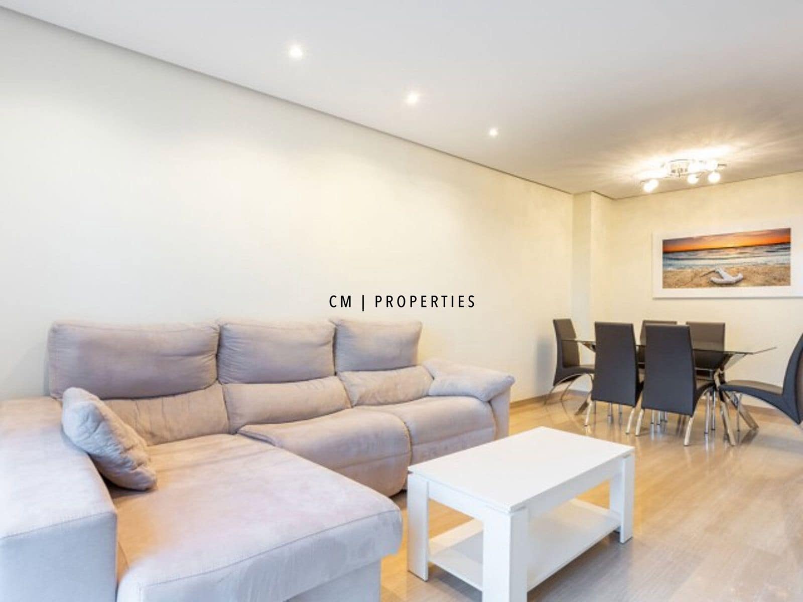 2 soverom Leilighet til leie i Valencia by med svømmebasseng garasje - € 2 200 (Ref: 10108669)