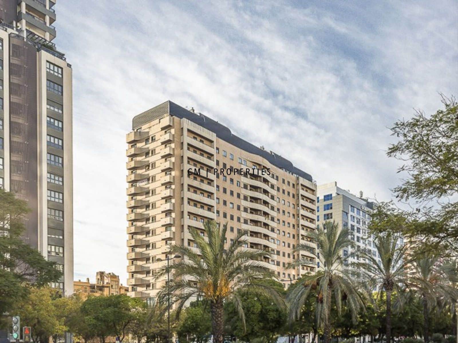2 soverom Leilighet til leie i Valencia by med svømmebasseng garasje - € 2 200 (Ref: 10108669)