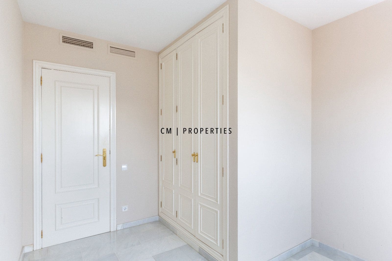 2 camera da letto Appartamento da affittare in Valencia citta con garage - 2.500 € (Rif: 10110392)