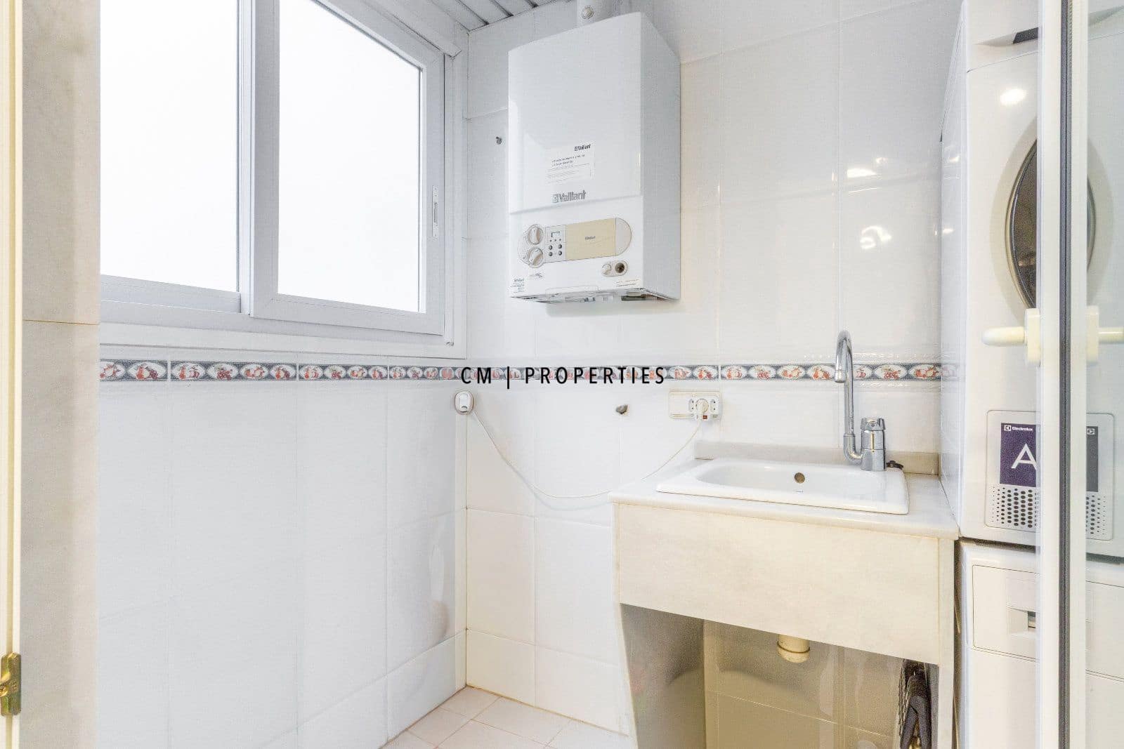 2 camera da letto Appartamento da affittare in Valencia citta con garage - 2.500 € (Rif: 10110392)
