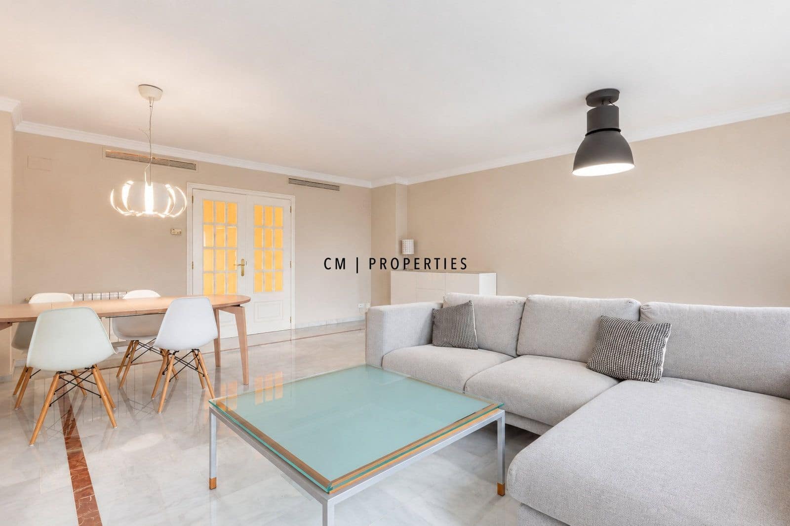 2 camera da letto Appartamento da affittare in Valencia citta con garage - 2.500 € (Rif: 10110392)