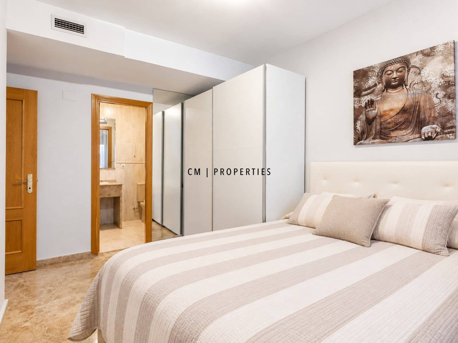 3 sovrum Lägenhet att hyra i Valencia stad med garage - 1 900 € (Ref: 10110473)