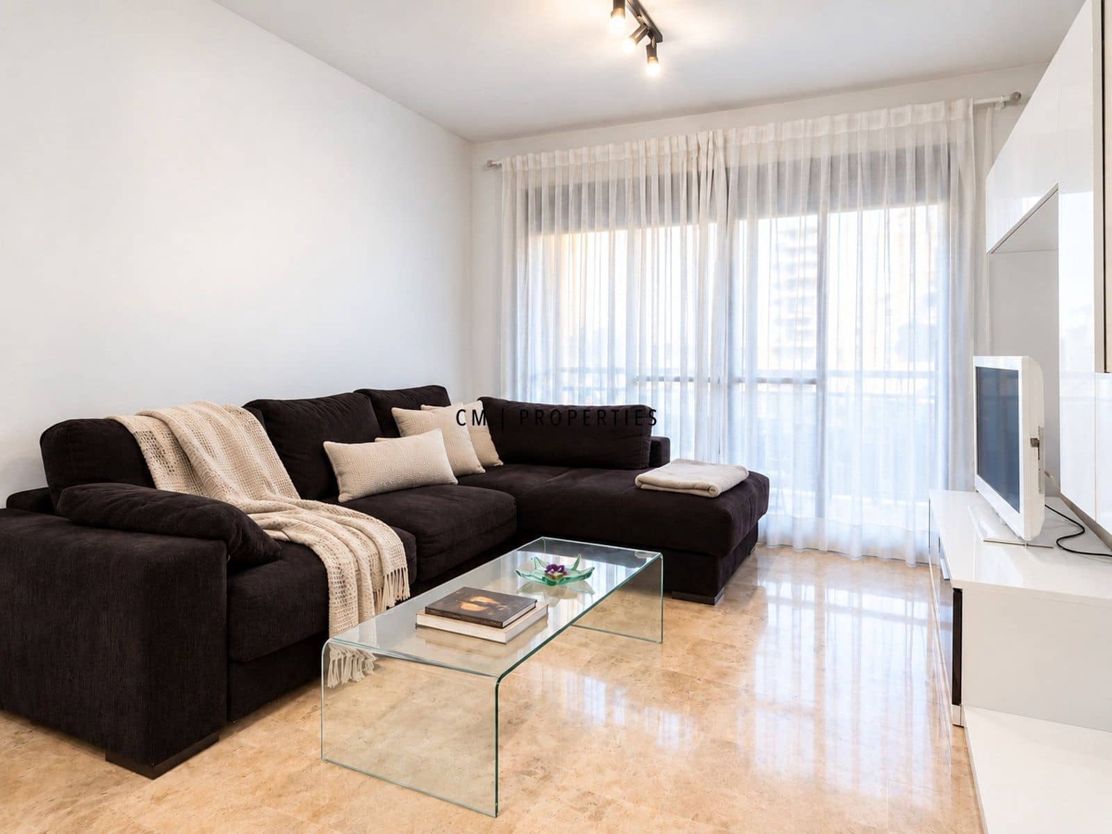 Appartement de 3 chambres à louer à Valence ville avec garage - 1 900 € (Ref: 10110473)