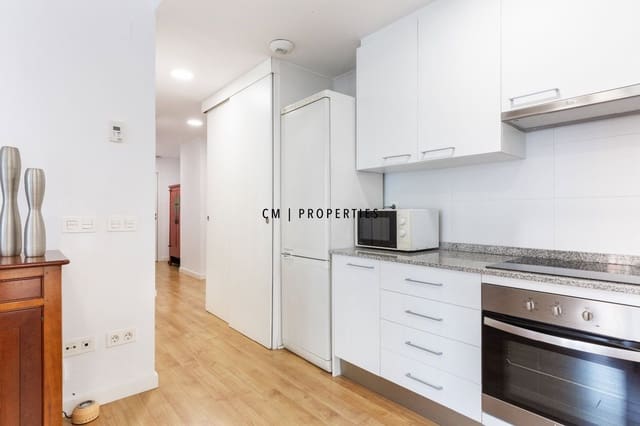 Piso de 3 habitaciones en València ciudad en alquiler con garaje - 2.000 € (Ref: 10111062)