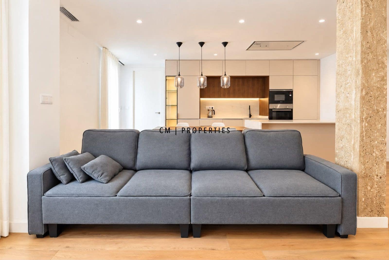 3 bedroom Flat for rent in Valencia city - € 2,800 (Ref: 10113287)