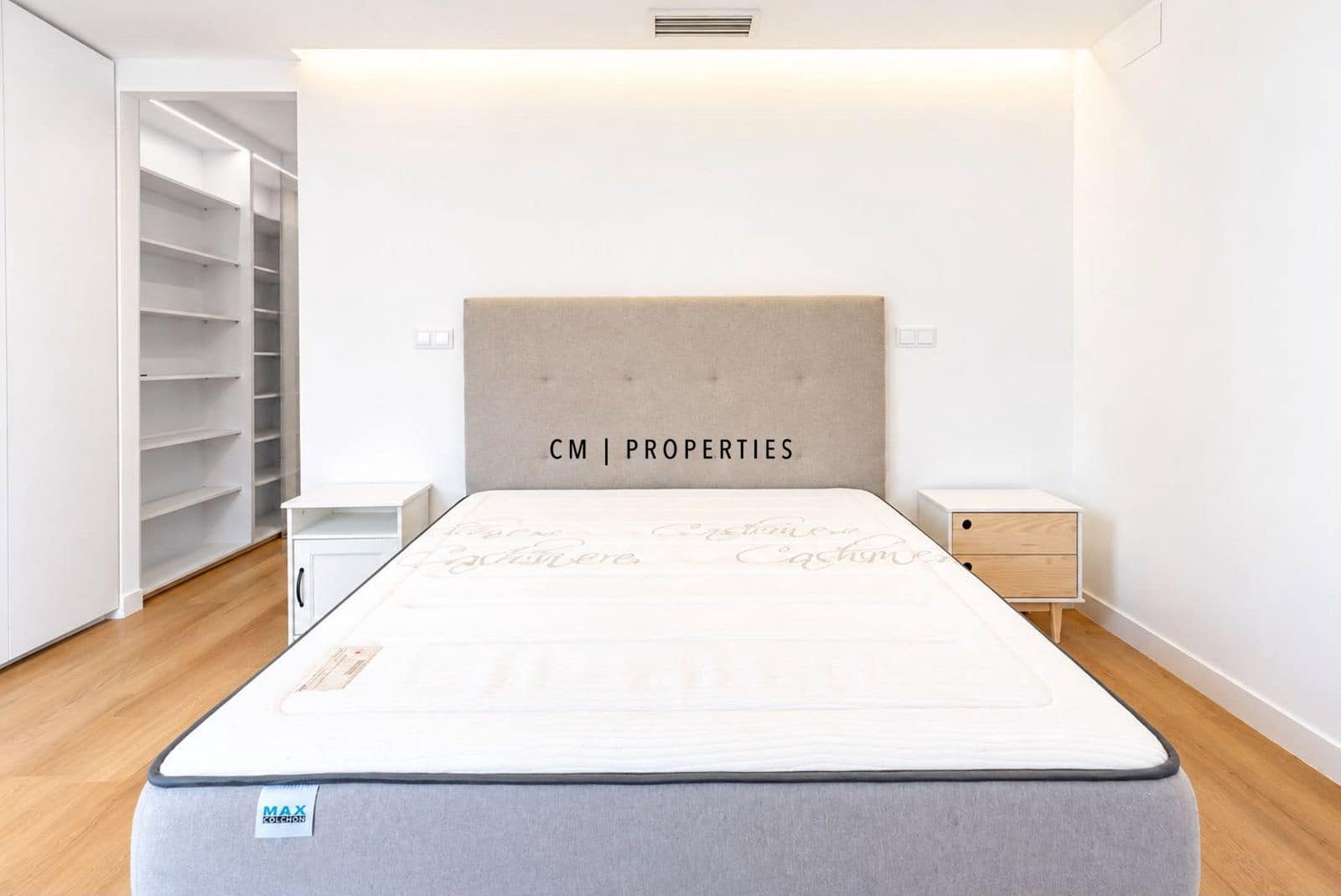 3 bedroom Flat for rent in Valencia city - € 2,800 (Ref: 10113287)