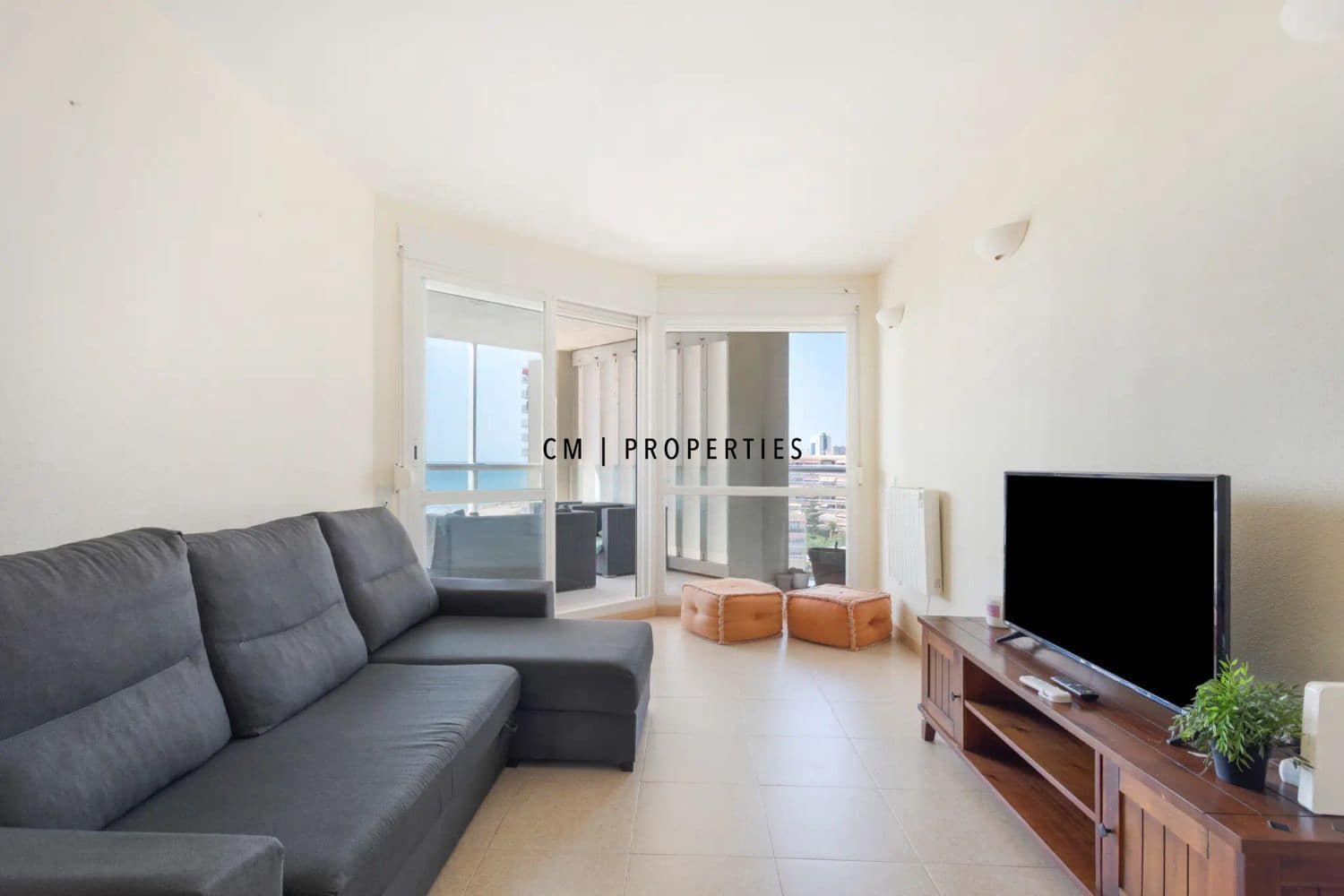 2 bedroom Flat for rent in Puig with pool garage - € 990 (Ref: 10113546)