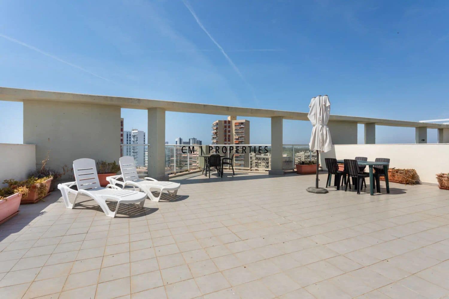 2 bedroom Flat for rent in Puig with pool garage - € 990 (Ref: 10113546)
