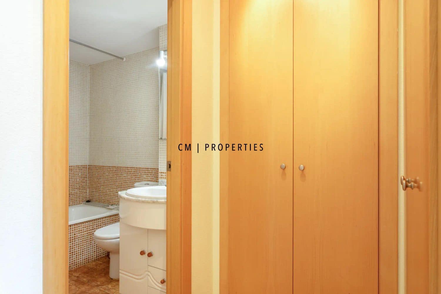 2 bedroom Flat for rent in Puig with pool garage - € 990 (Ref: 10113546)