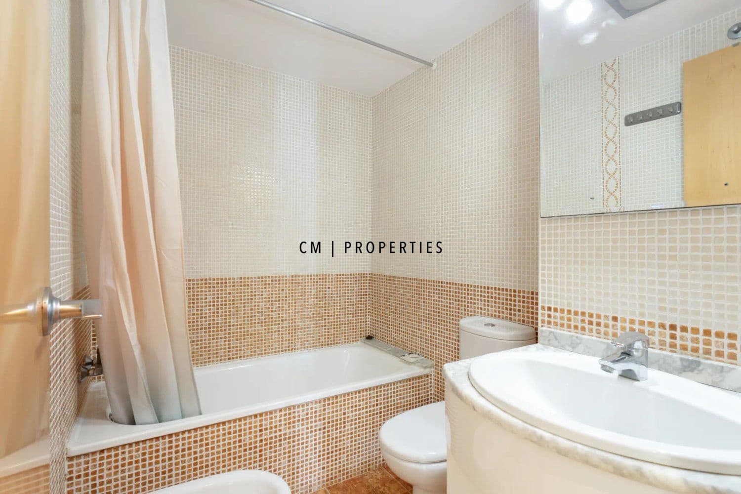 2 bedroom Flat for rent in Puig with pool garage - € 990 (Ref: 10113546)