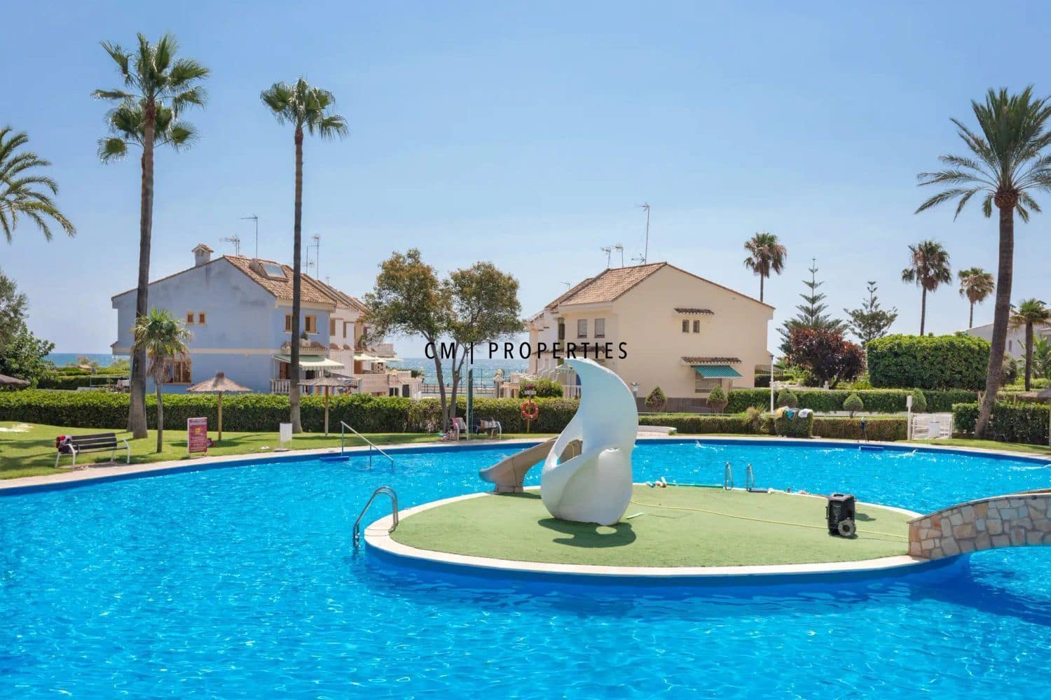 2 bedroom Flat for rent in Puig with pool garage - € 990 (Ref: 10113546)
