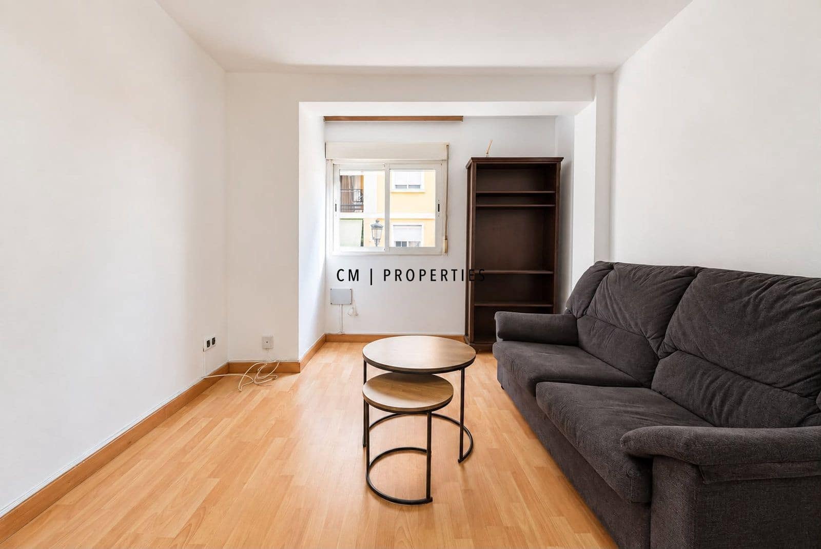 3 bedroom Flat for rent in Valencia city - € 1,200 (Ref: 10113547)