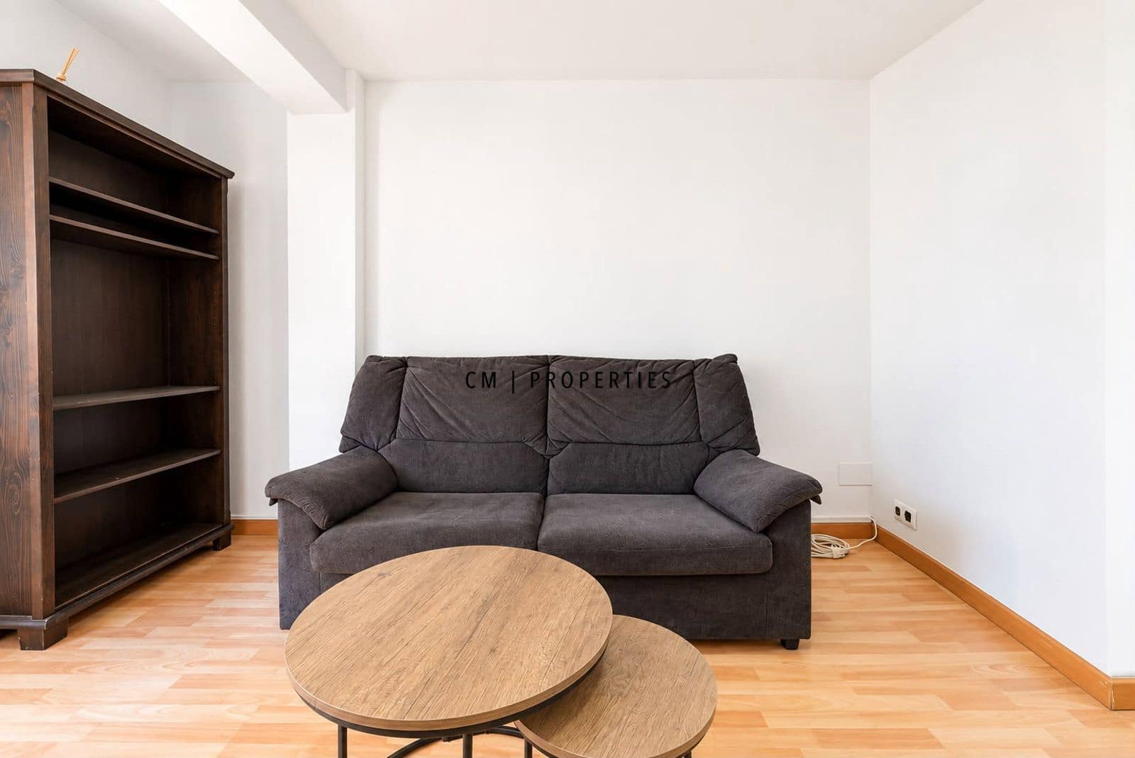 3 bedroom Flat for rent in Valencia city - € 1,200 (Ref: 10113547)