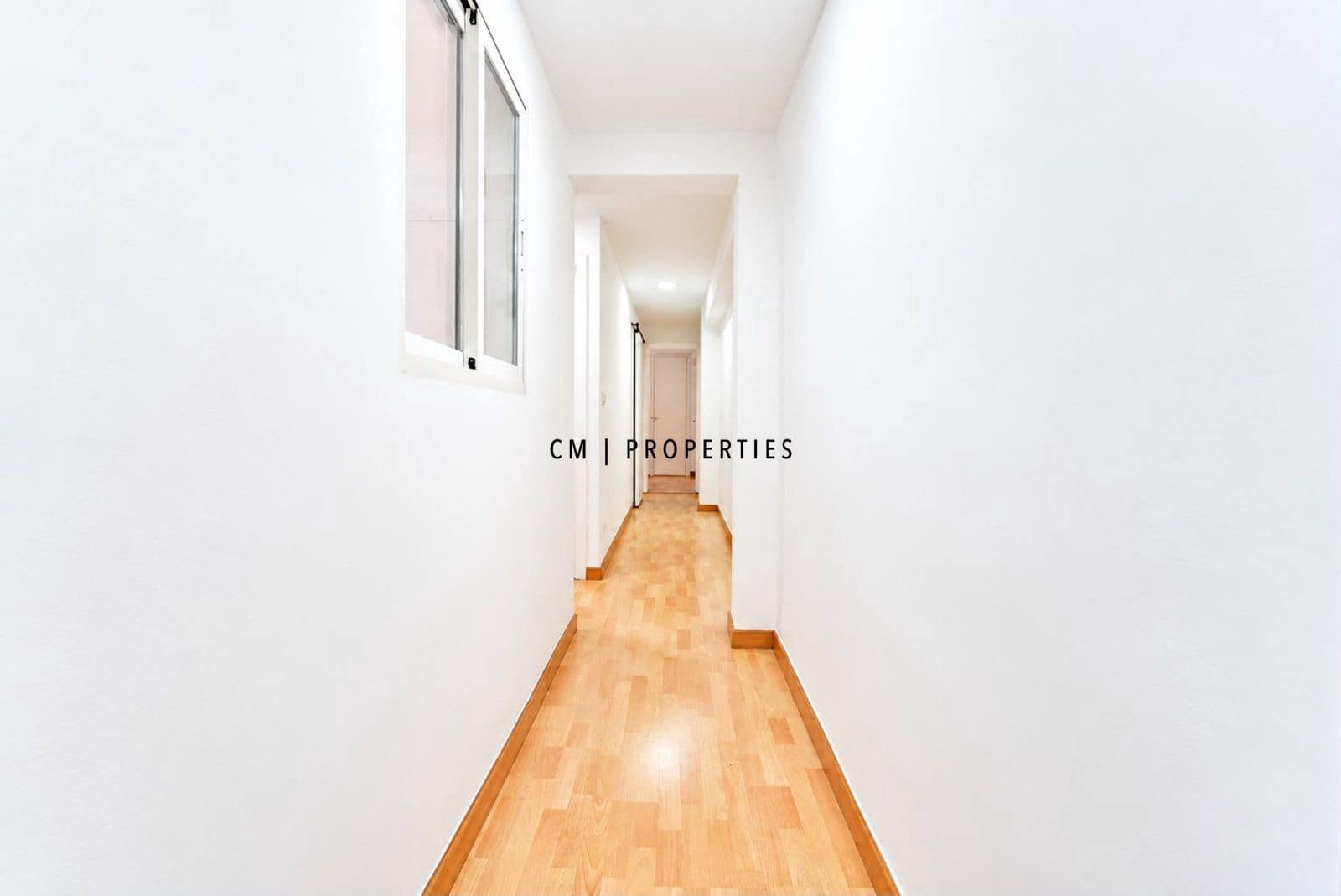 3 bedroom Flat for rent in Valencia city - € 1,200 (Ref: 10113547)