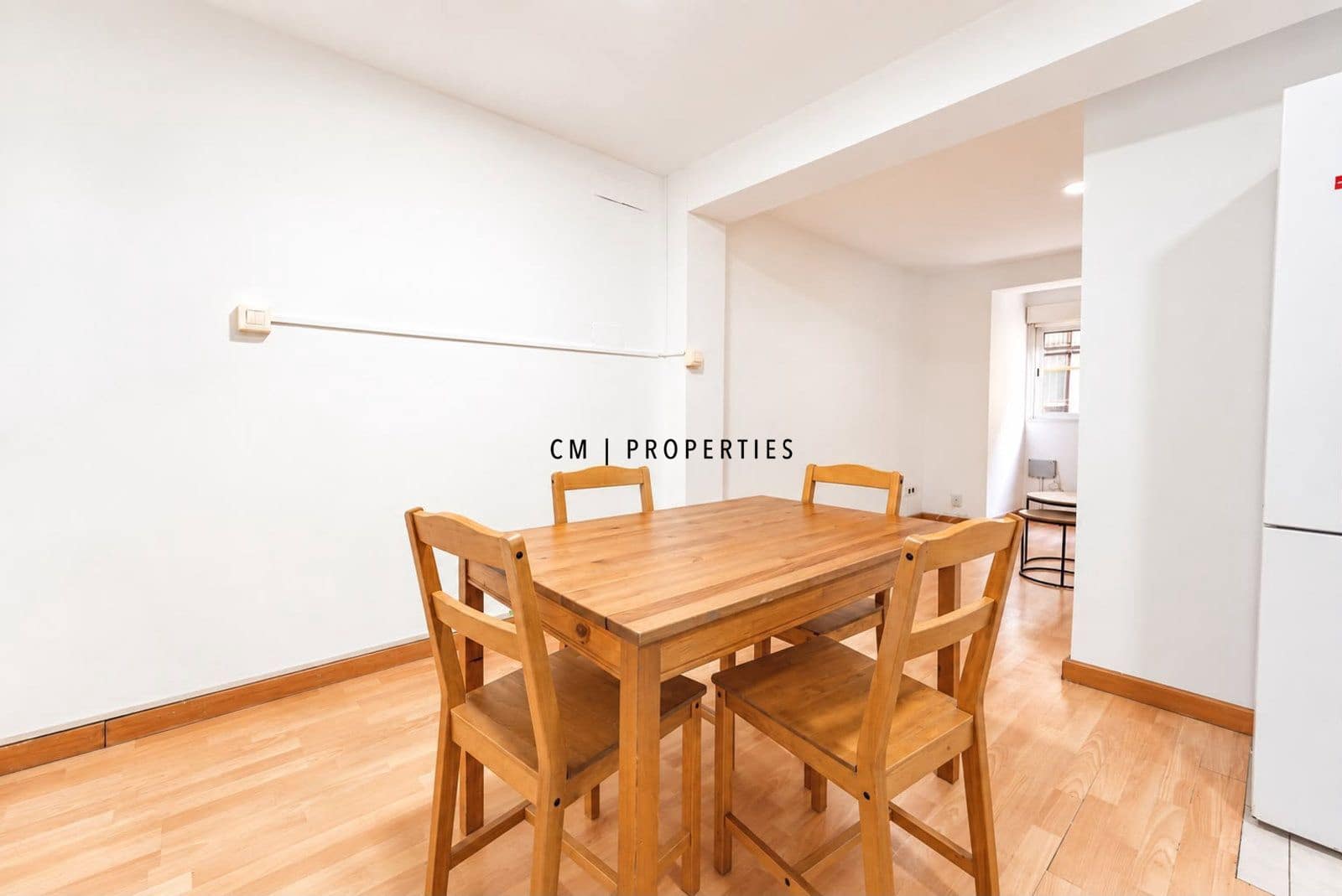 3 bedroom Flat for rent in Valencia city - € 1,200 (Ref: 10113547)