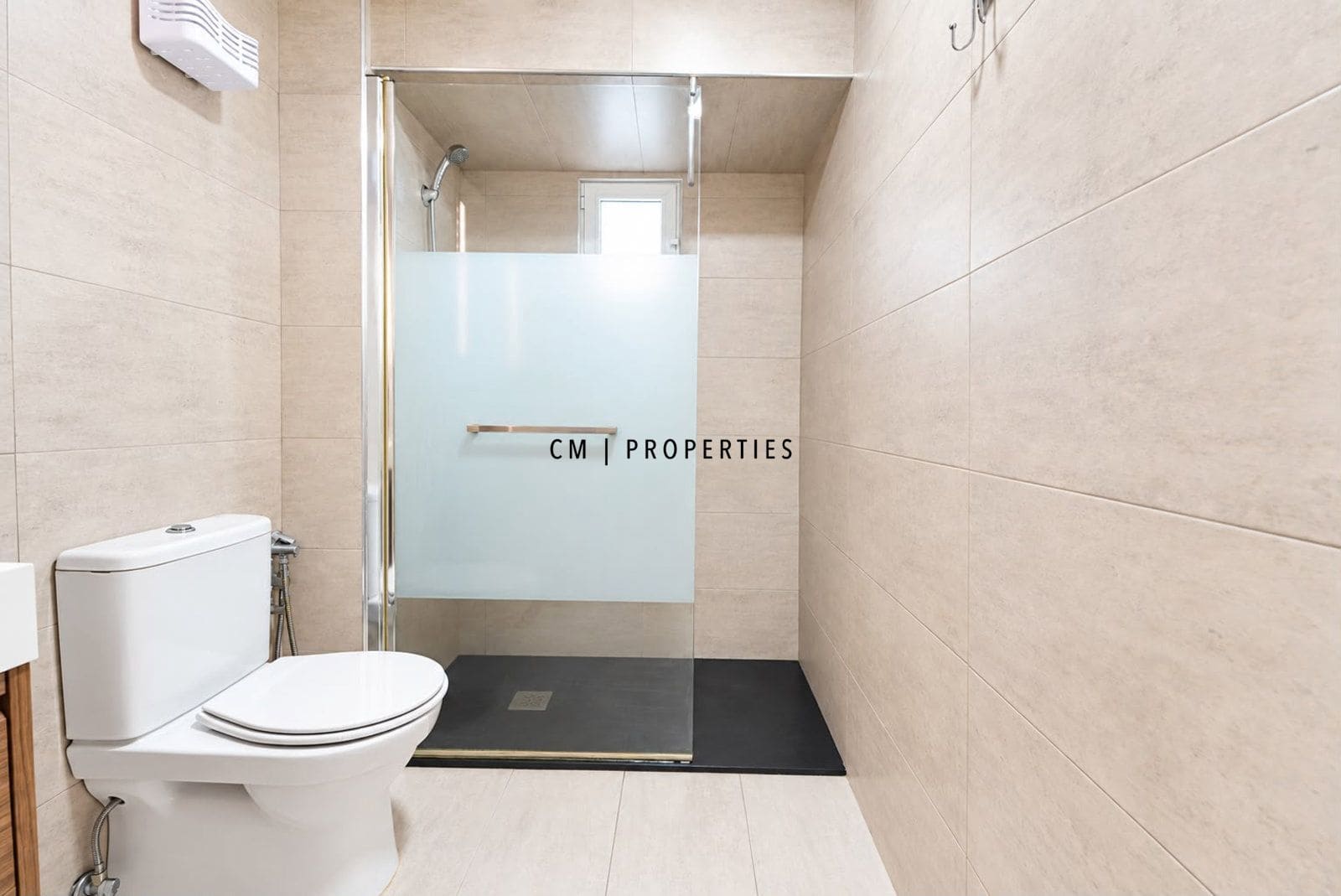3 bedroom Flat for rent in Valencia city - € 1,200 (Ref: 10113547)