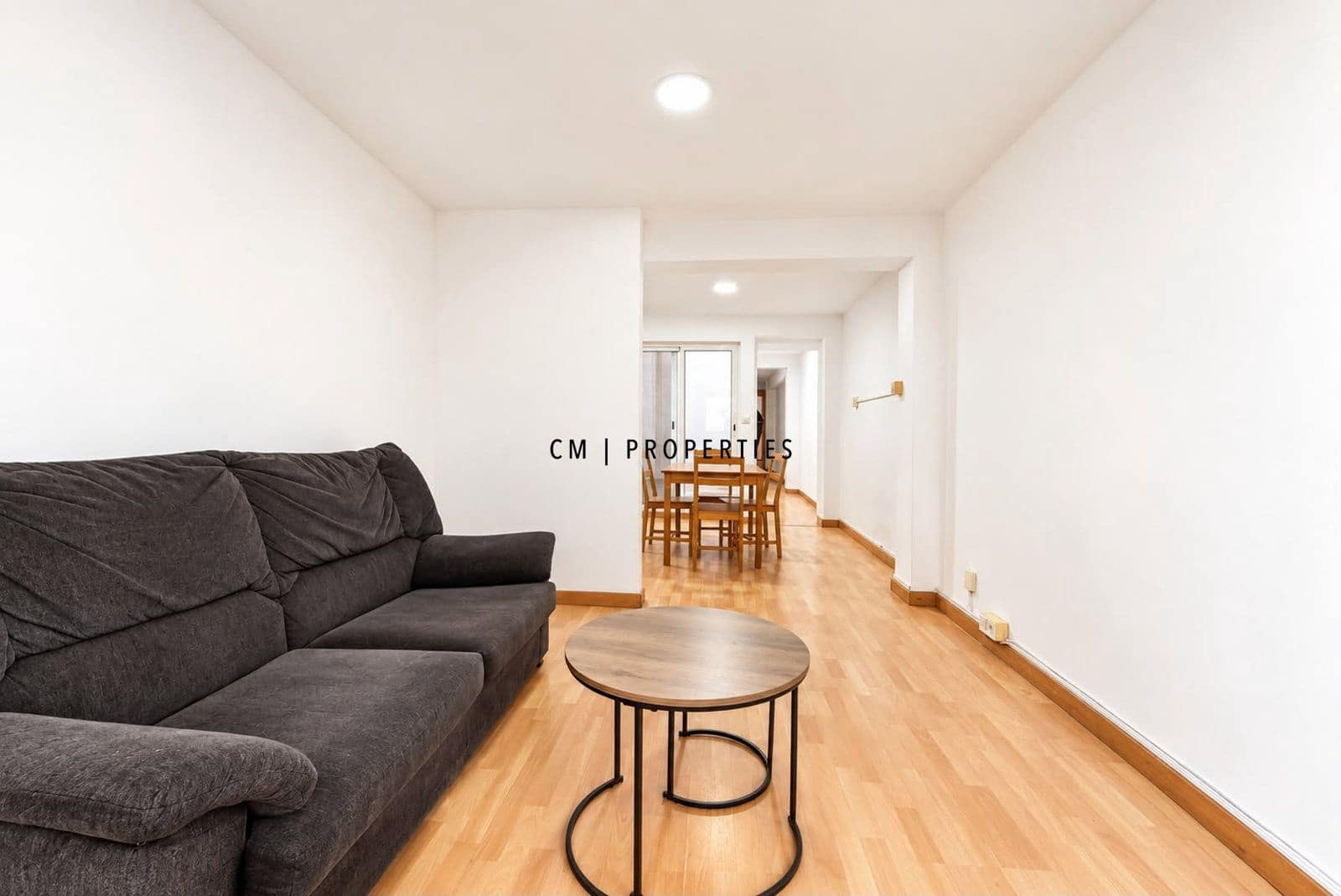 3 bedroom Flat for rent in Valencia city - € 1,200 (Ref: 10113547)