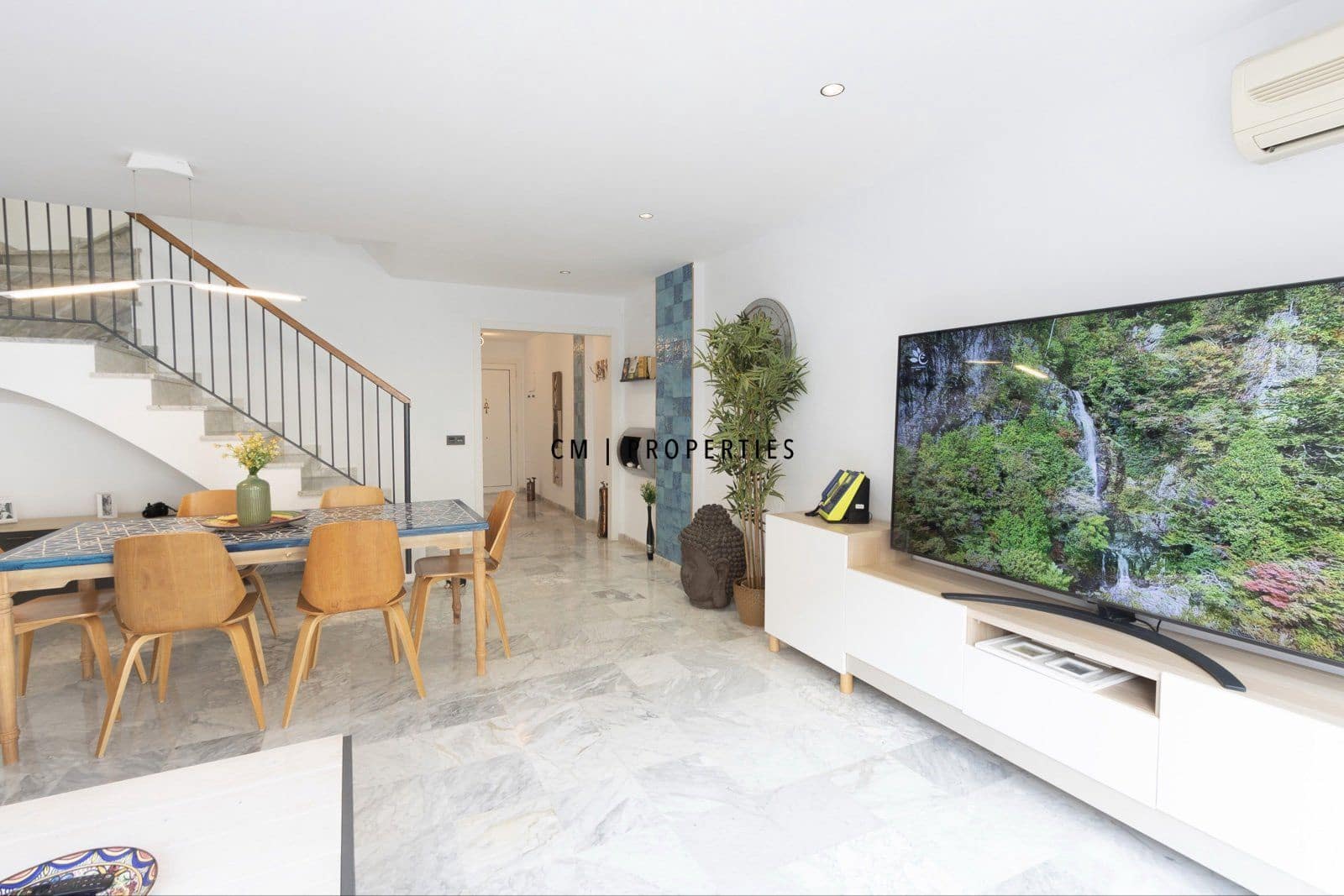 4 soveværelse Byhus til salg i Manises med garage - € 420.000 (Ref: 10120541)