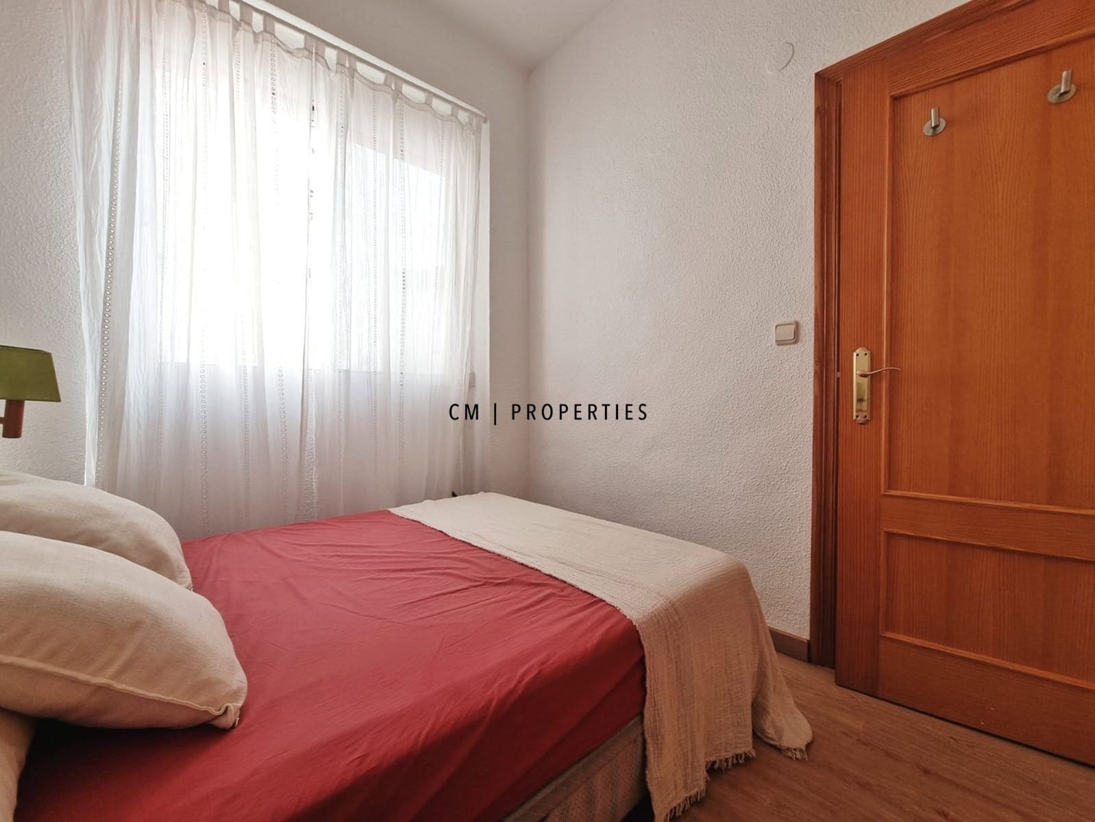 2 soveværelse Lejlighed til leje i Valencia by - € 1.250 (Ref: 10120888)