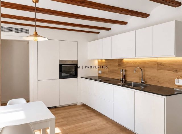 2 quarto Apartamento para arrendar em Valência cidade com garagem - 1 550 € (Ref: 10121054)