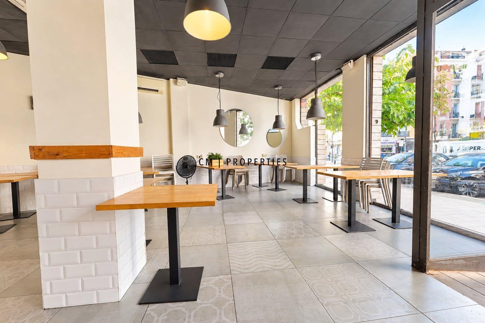 Kommersiell att hyra i Valencia stad - 4 000 € (Ref: 10125008)