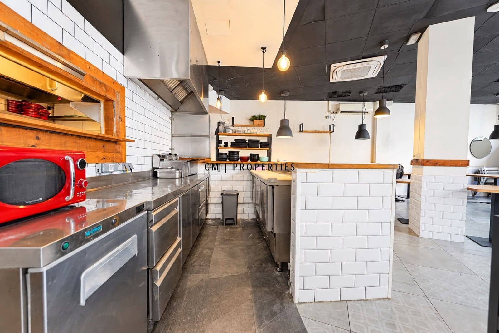 Kommersiell att hyra i Valencia stad - 4 000 € (Ref: 10125008)