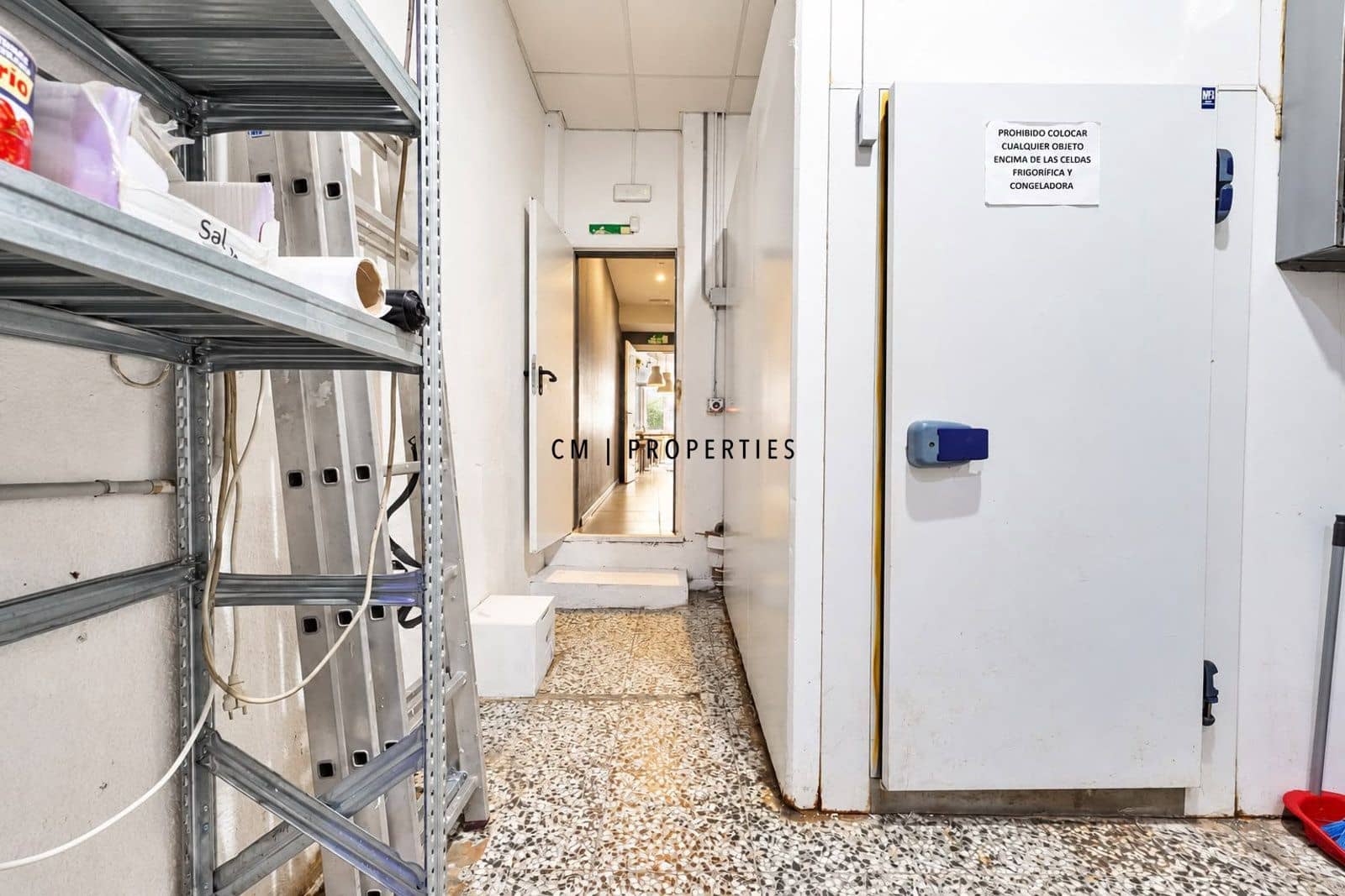 Kommersiell att hyra i Valencia stad - 4 000 € (Ref: 10125008)