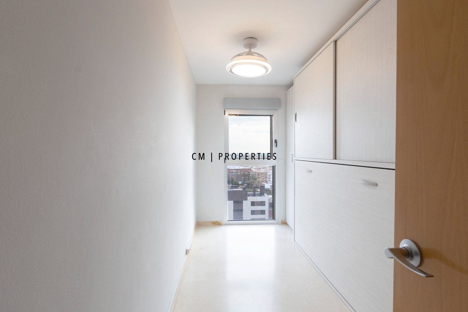2 quarto Apartamento para arrendar em Valencia cidade com garagem - 1 600 € (Ref: 10125132)