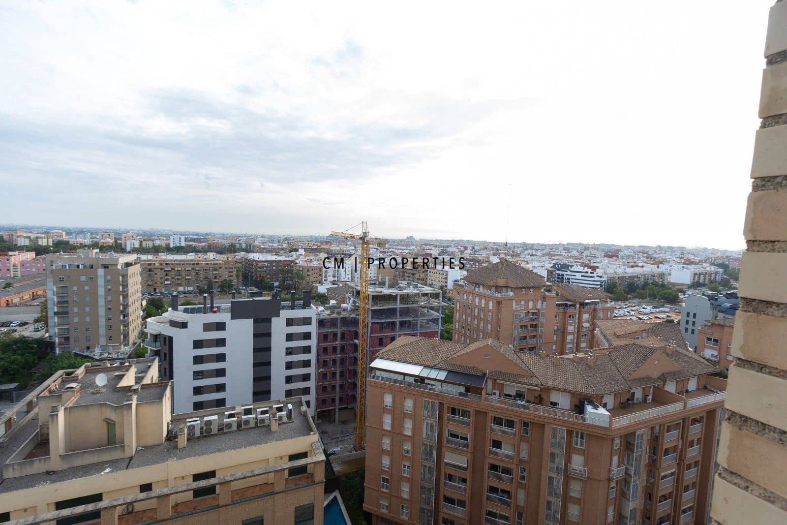 2 quarto Apartamento para arrendar em Valencia cidade com garagem - 1 600 € (Ref: 10125132)