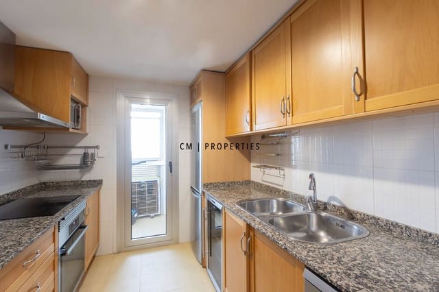 2 quarto Apartamento para arrendar em Benicalap, Valência cidade com garagem - 1 600 € (Ref: 10125132)
