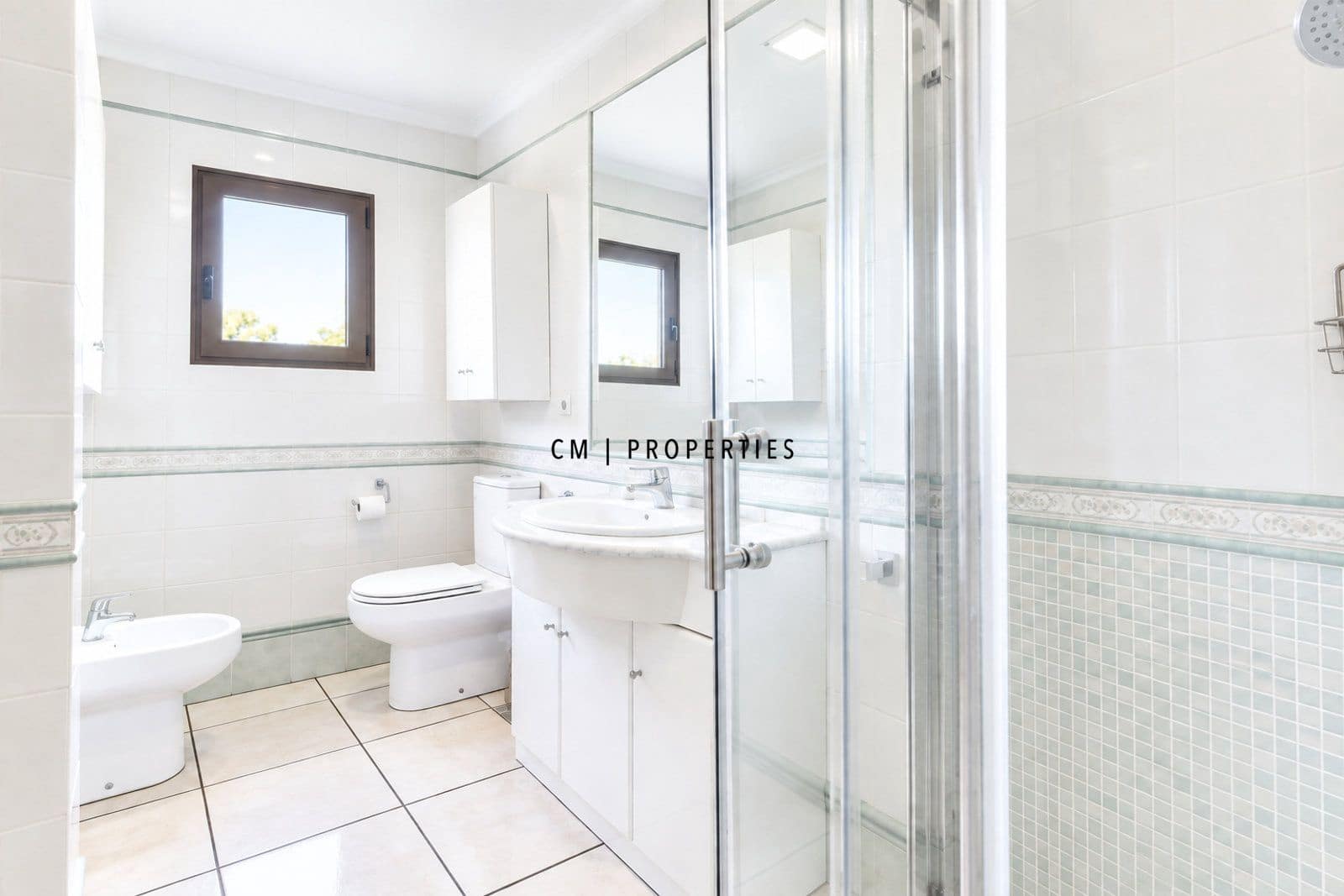 5 bedroom Townhouse for rent in Picanya with pool garage - € 3,000 (Ref: 10127546)