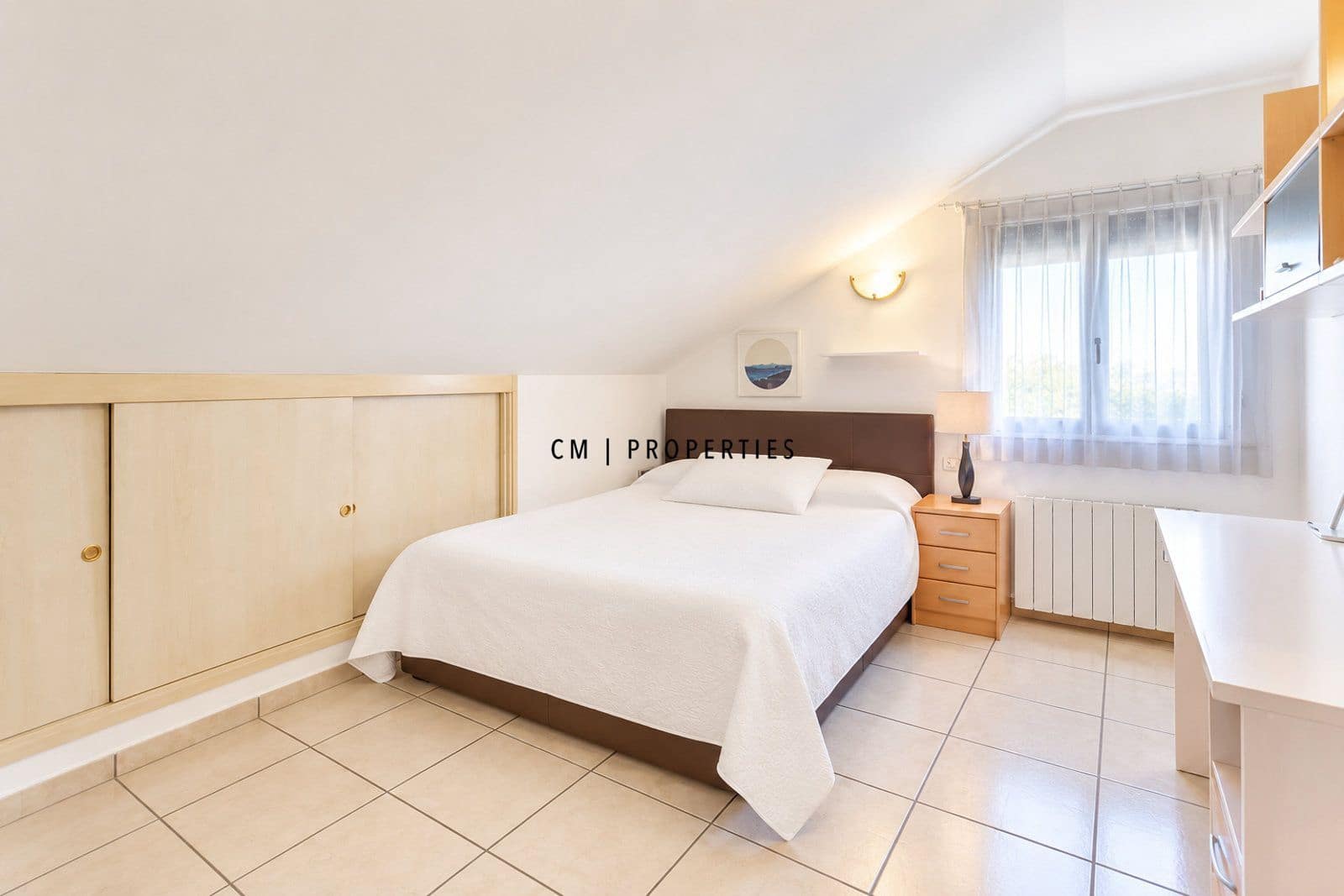 5 bedroom Townhouse for rent in Picanya with pool garage - € 3,000 (Ref: 10127546)